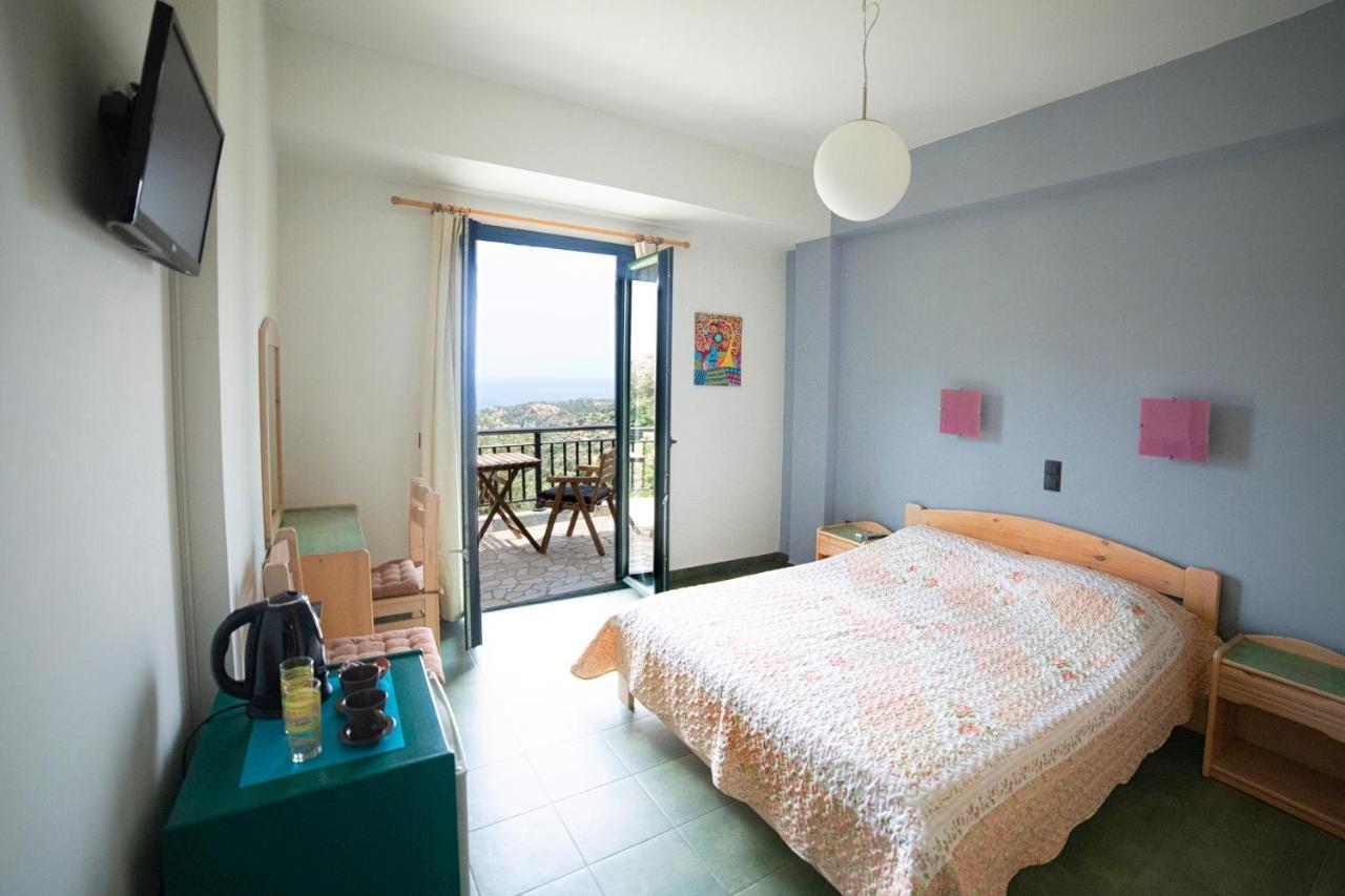 Eri Rooms To Let Raches  Extérieur photo
