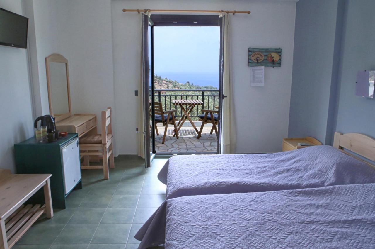 Eri Rooms To Let Raches  Extérieur photo